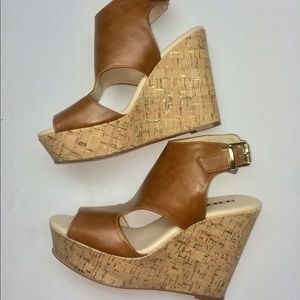 Bongo Wedge Sandal